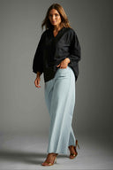 serene-top-black
